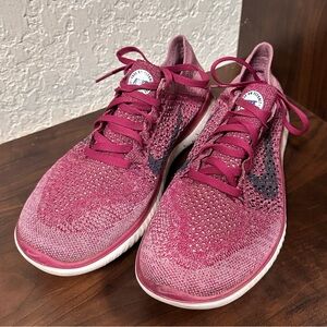 Women’s Nike RN Flyknit - size 8.5